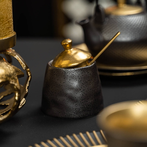 Indelis pienui ir cukrinė „Ceylon“